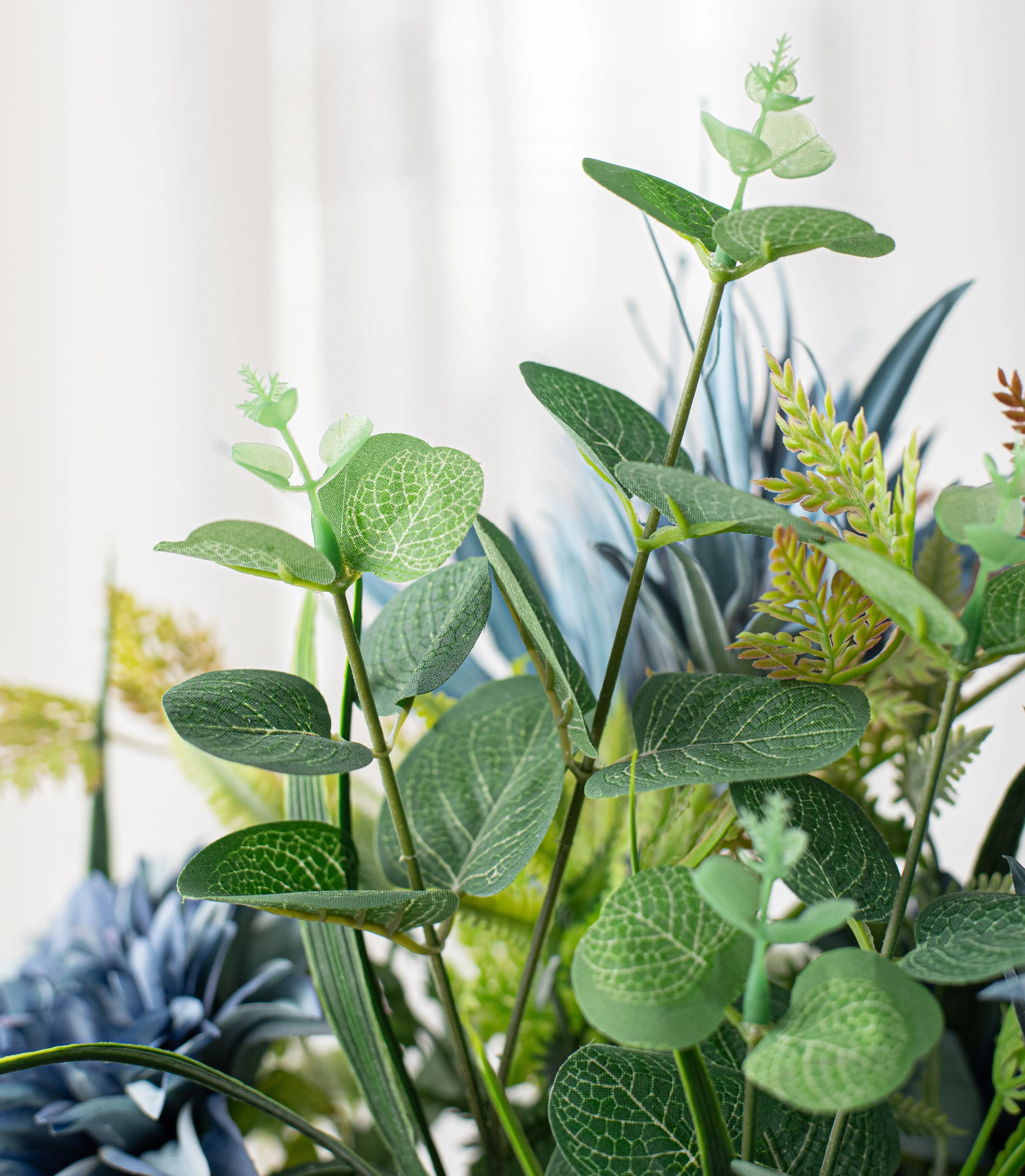 24" Dahlia & Epiphyllum Bush: Dusty Blue