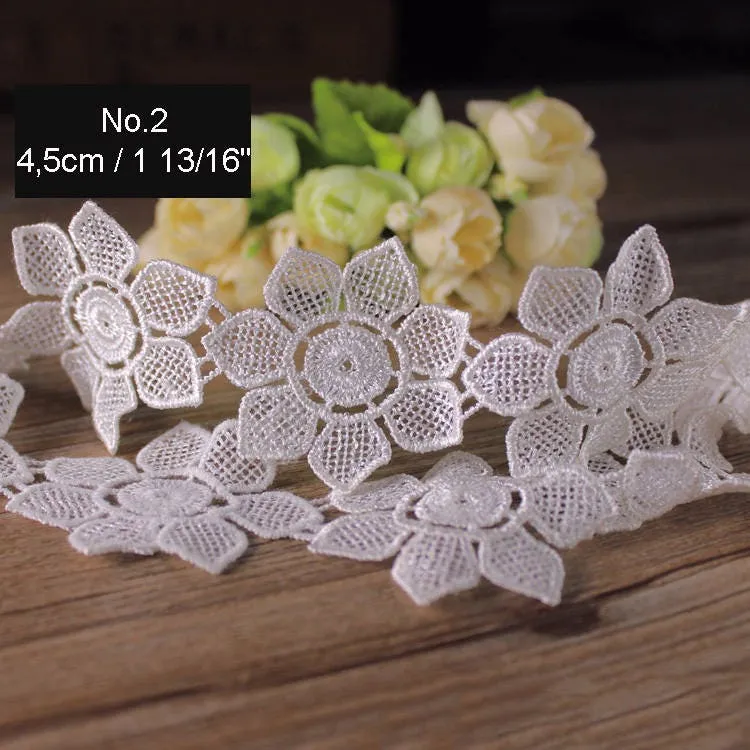 Embroidered Daisy Flower Lace Trim