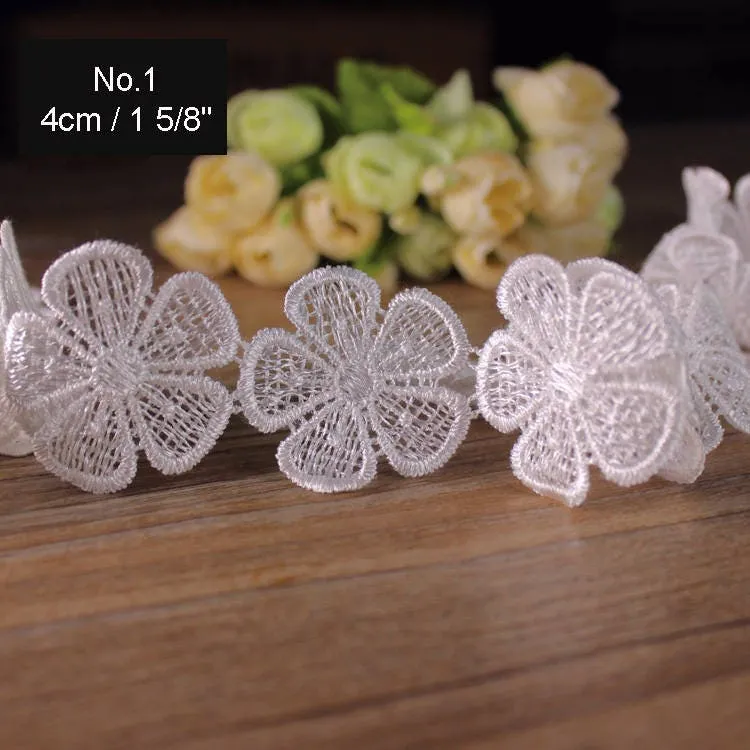 Embroidered Daisy Flower Lace Trim