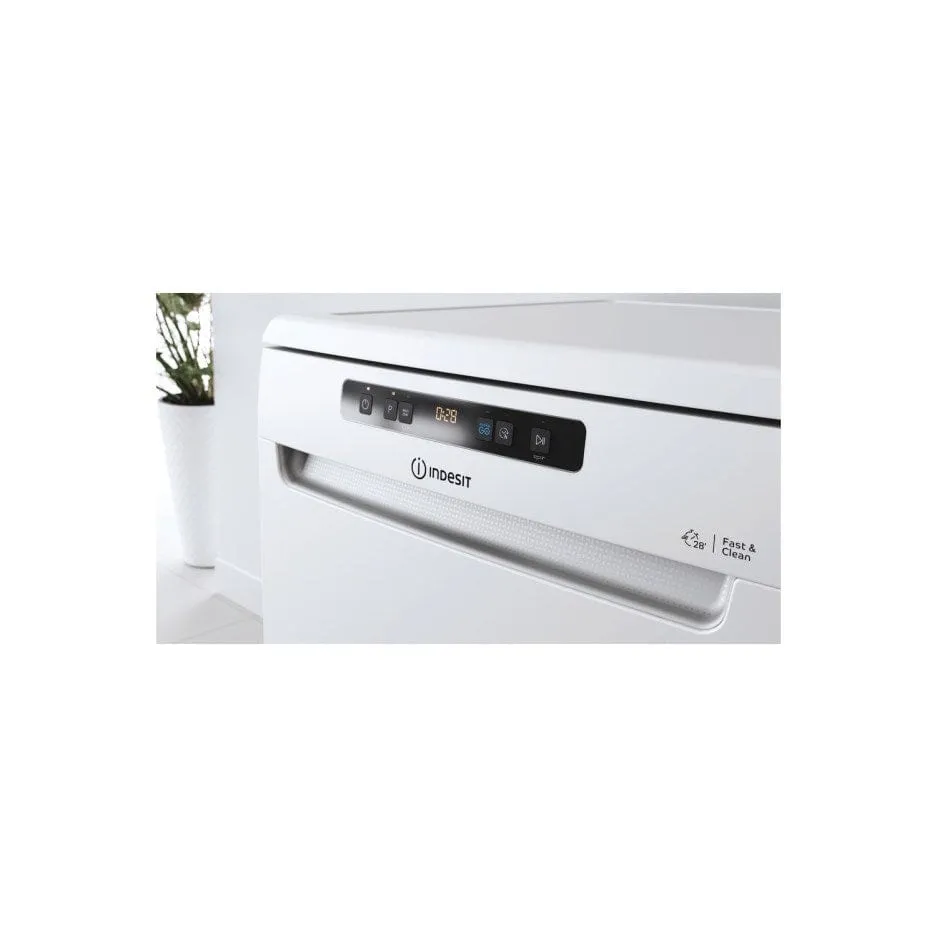 Indesit DFO3T133FUK 14 place settings Freetanding Dishwasher - White