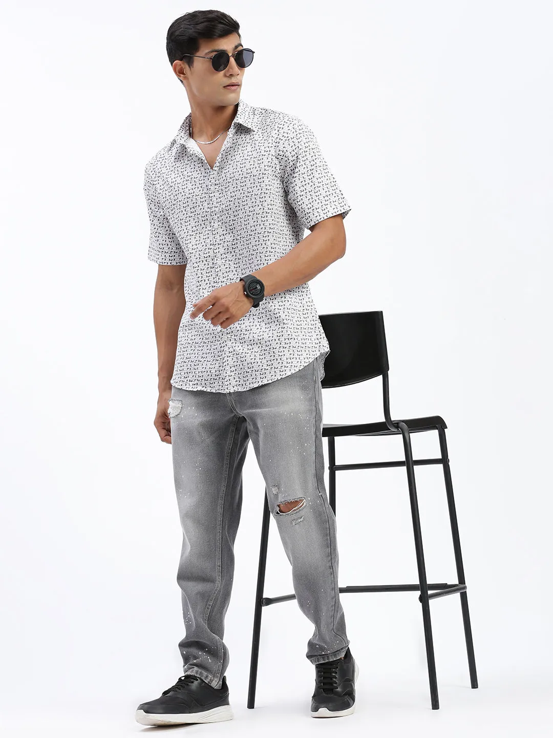 Men Geometric White Slim Fit Shirt