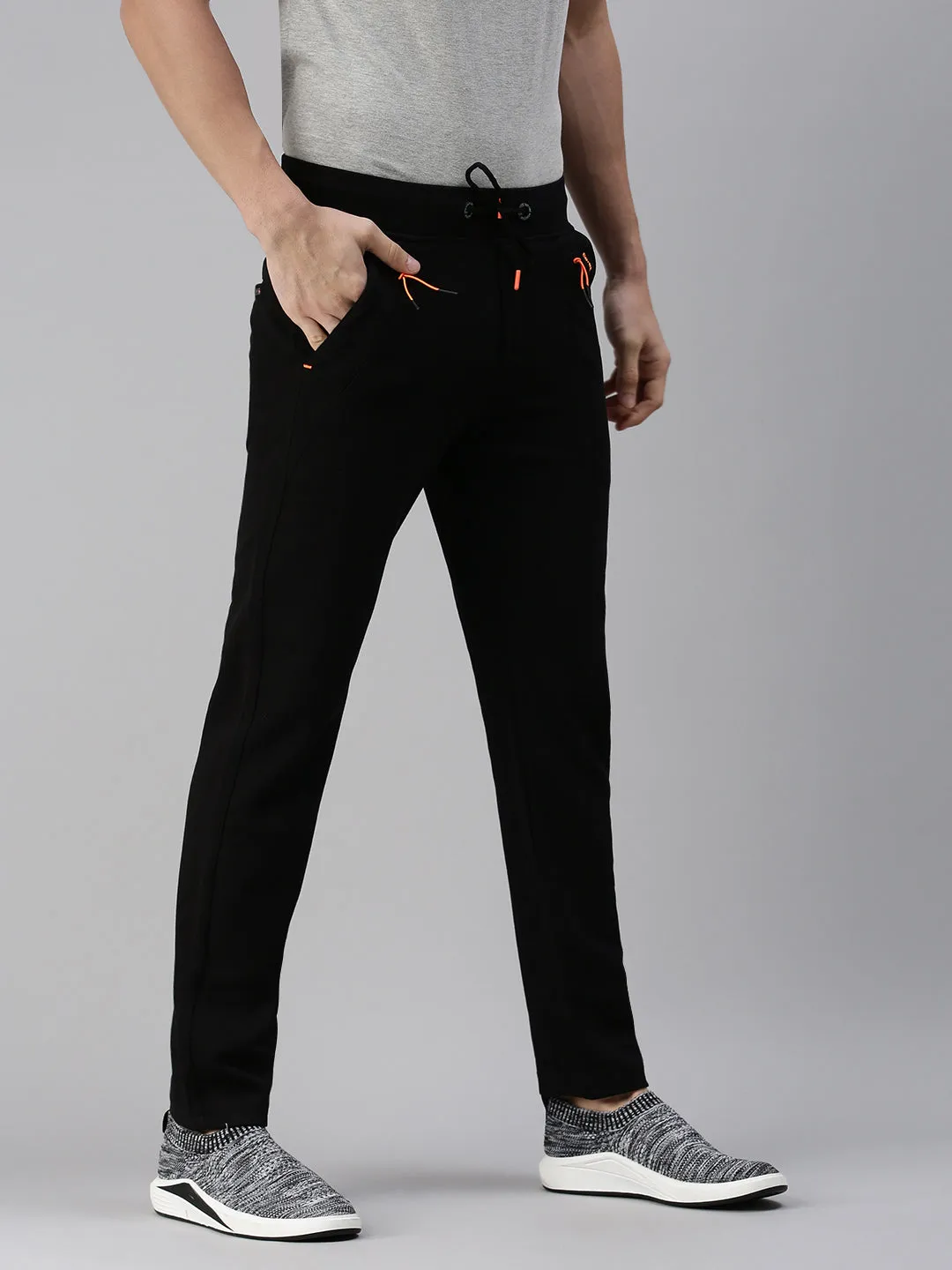 Men Solid Black Straight Fit Trackpant