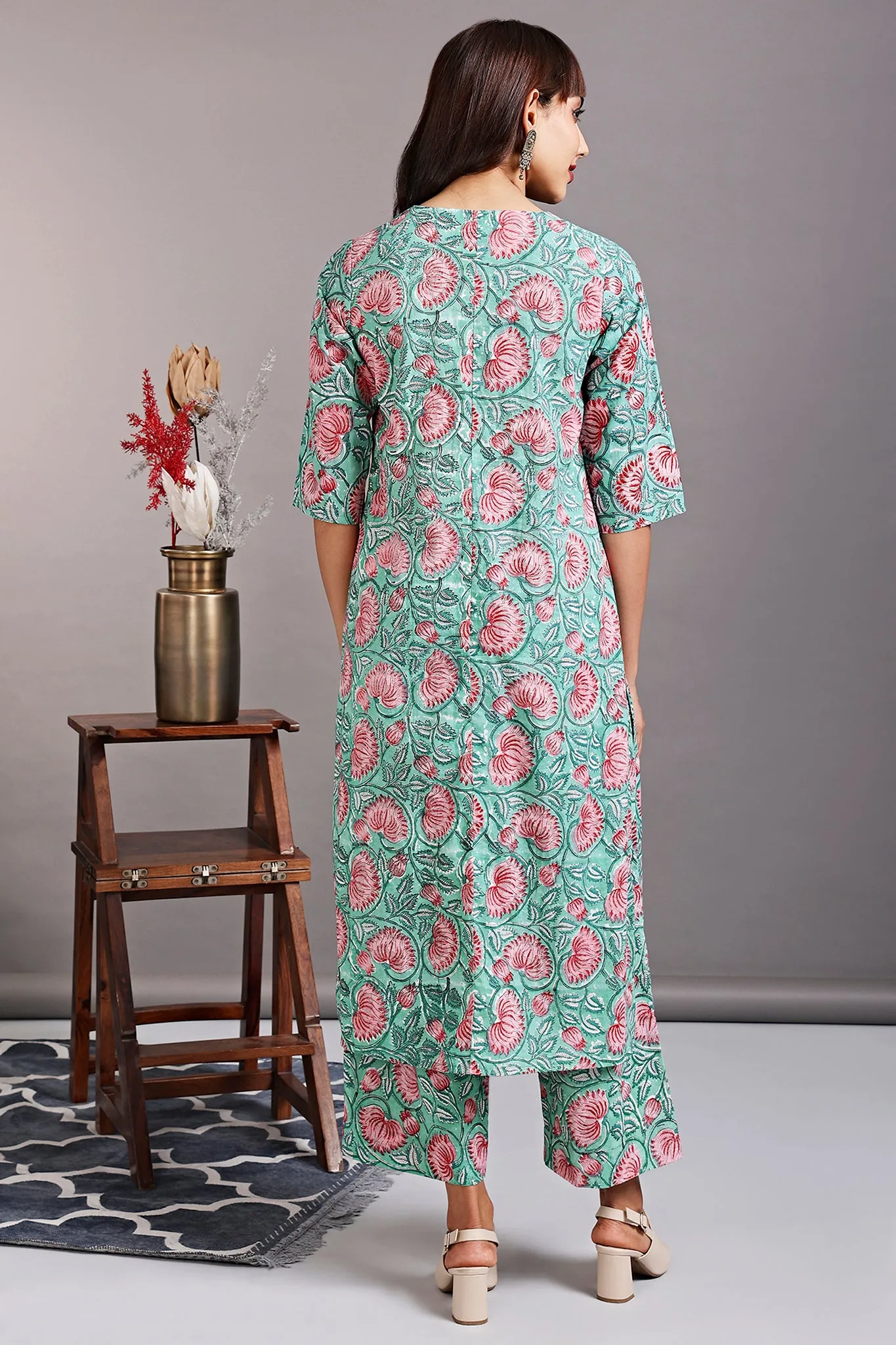 pintuck kurta with slit - willow green & tropical mandeville