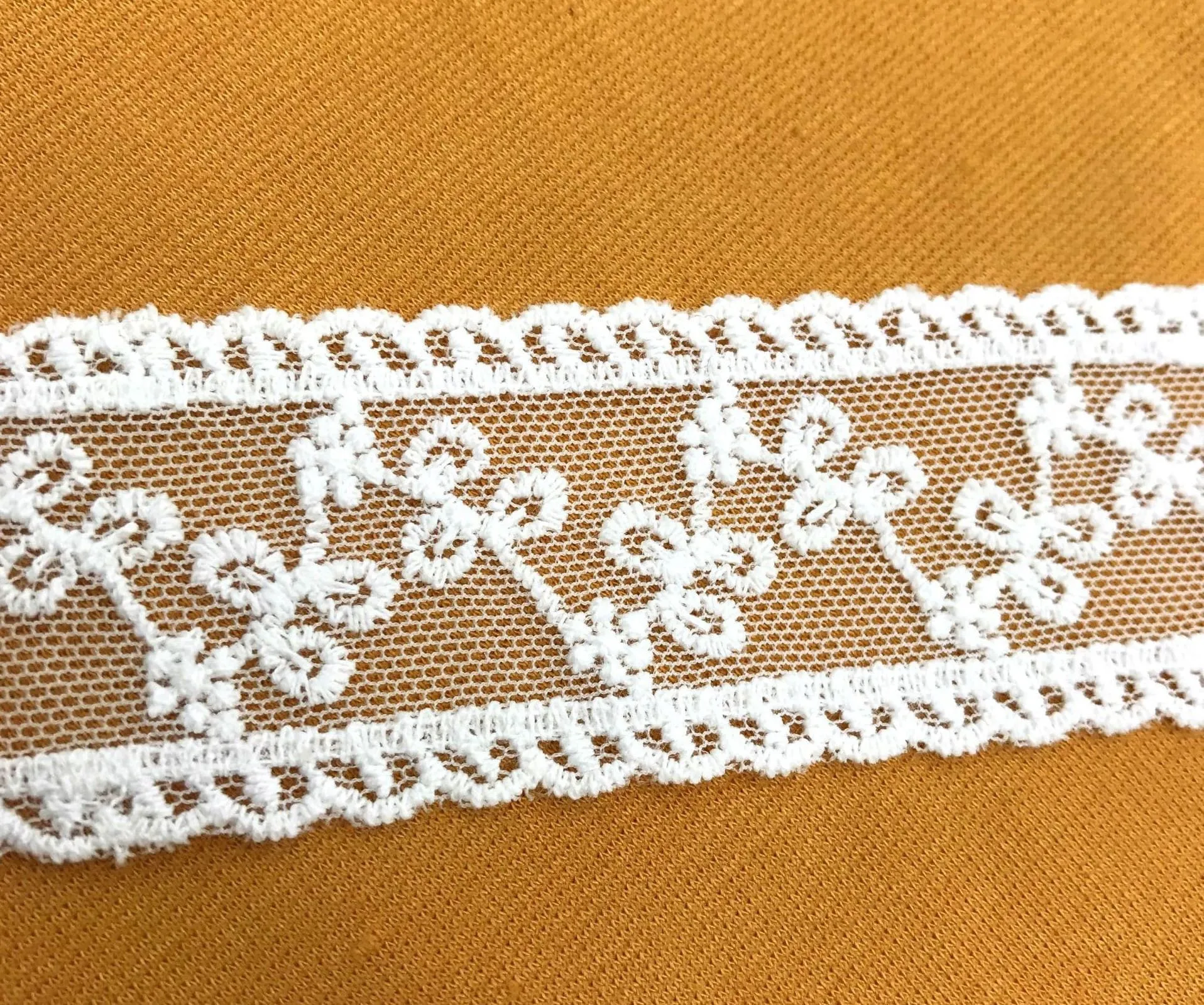 Soft Tulle Insertion Lace Trim Embroidered White 3cm Width Beautiful Netted Mesh Floral Motif Rose Wedding Sewing Decor Invitation Runner