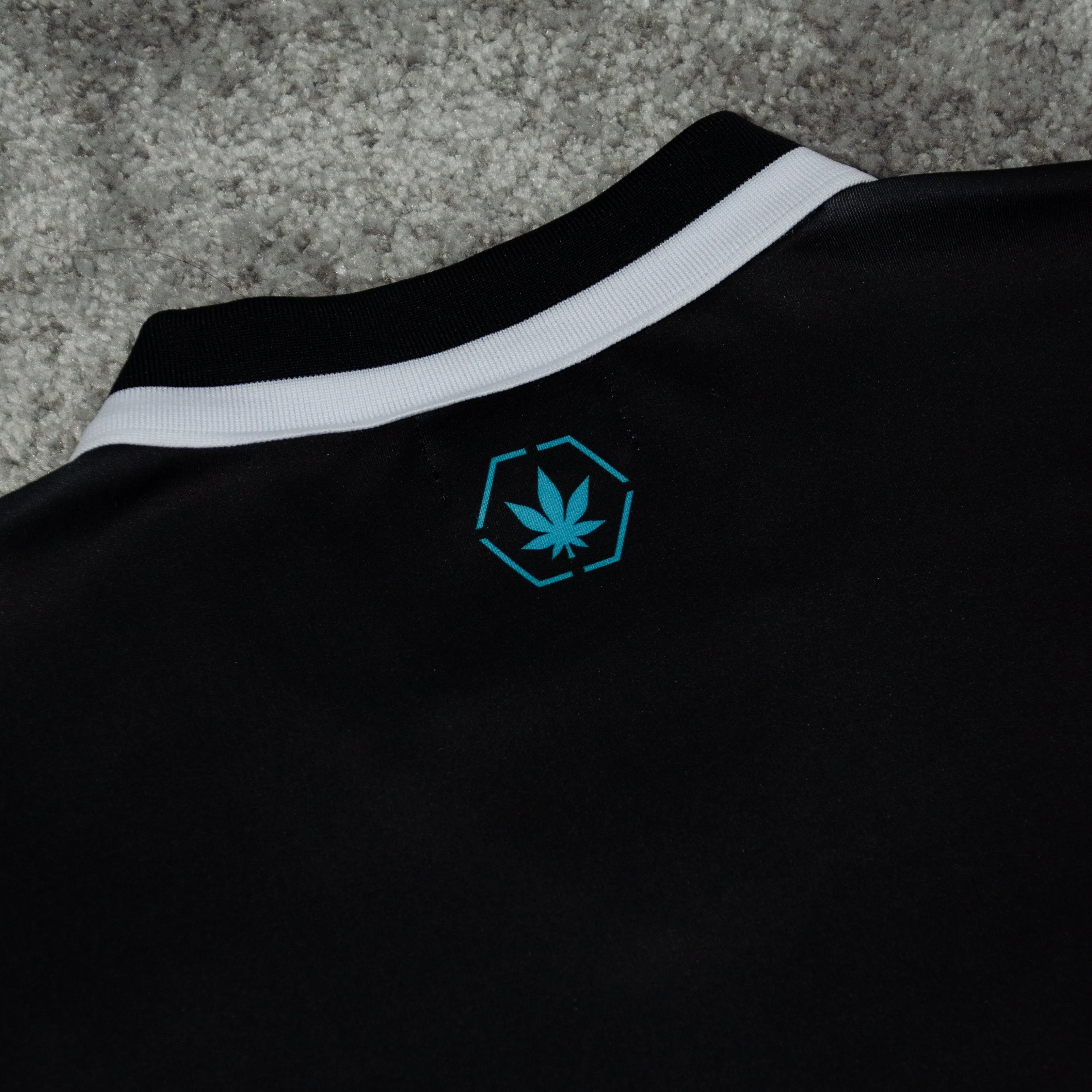 Stoned Classic : Retro UIP Jersey Black Tiffany