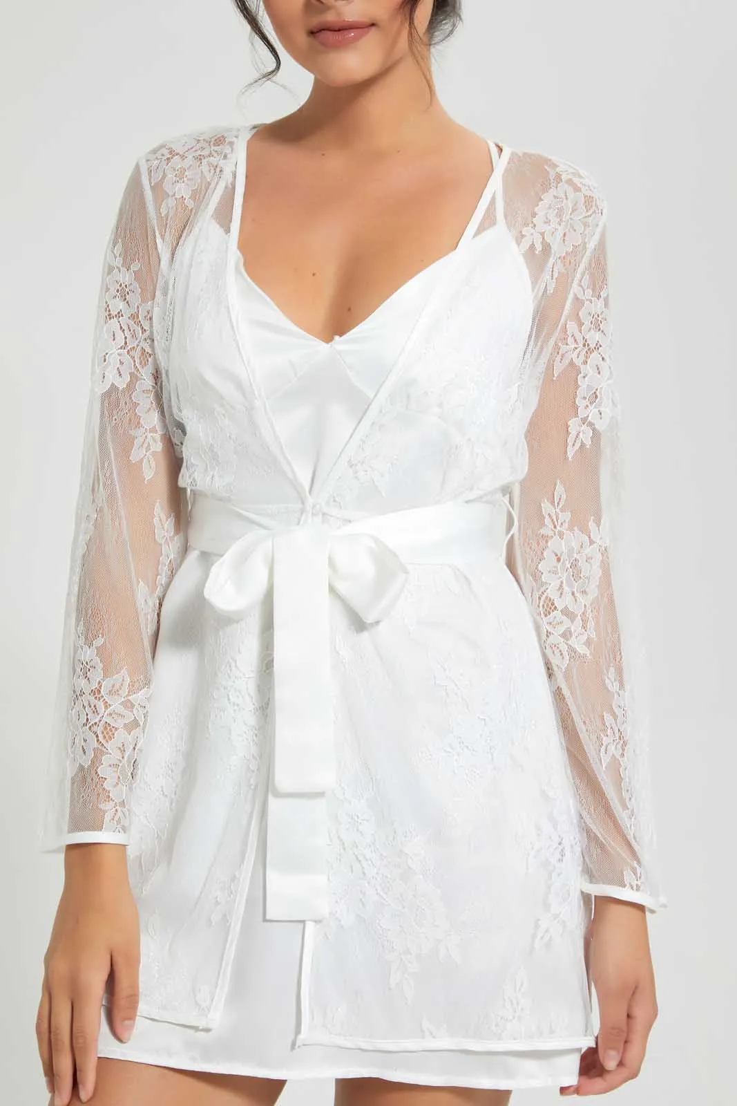 White Lace Robe And Chemise Set (2 Piece)