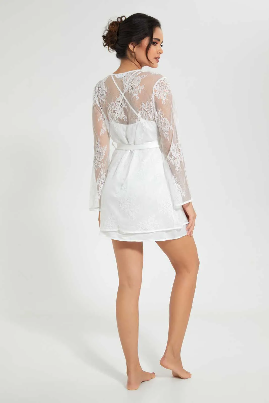 White Lace Robe And Chemise Set (2 Piece)