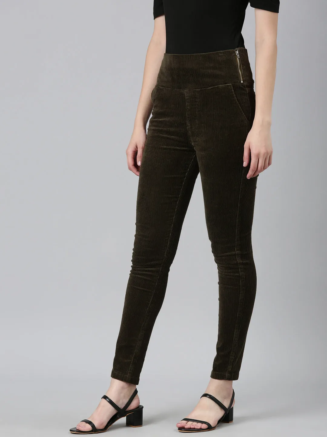 Women Solid Slim Fit Olive Jegging