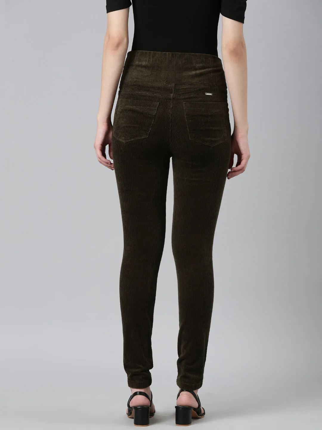 Women Solid Slim Fit Olive Jegging